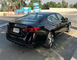 نیسان ئەلتیما